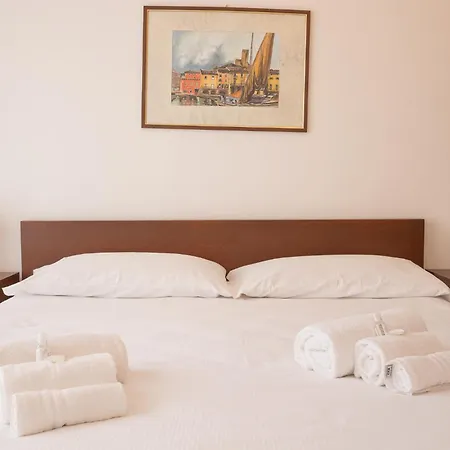 Casaviva - Cozy Bilo With Parking In Appartement Rapallo